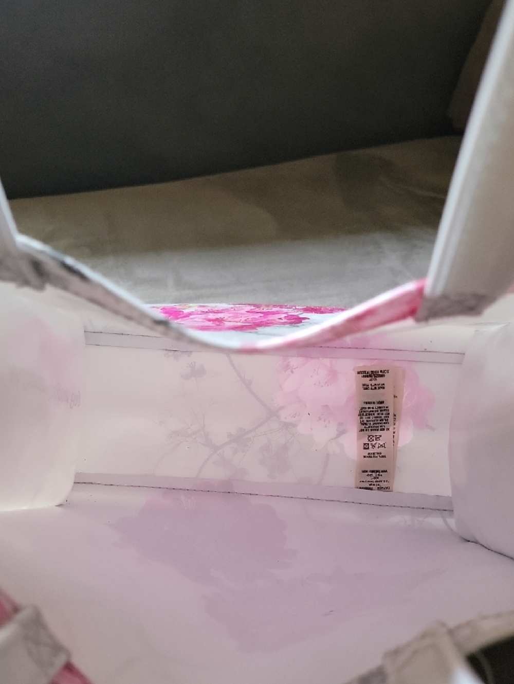 Ted Baker White Tote with Pink Floral Print - Picture 6 of 14
